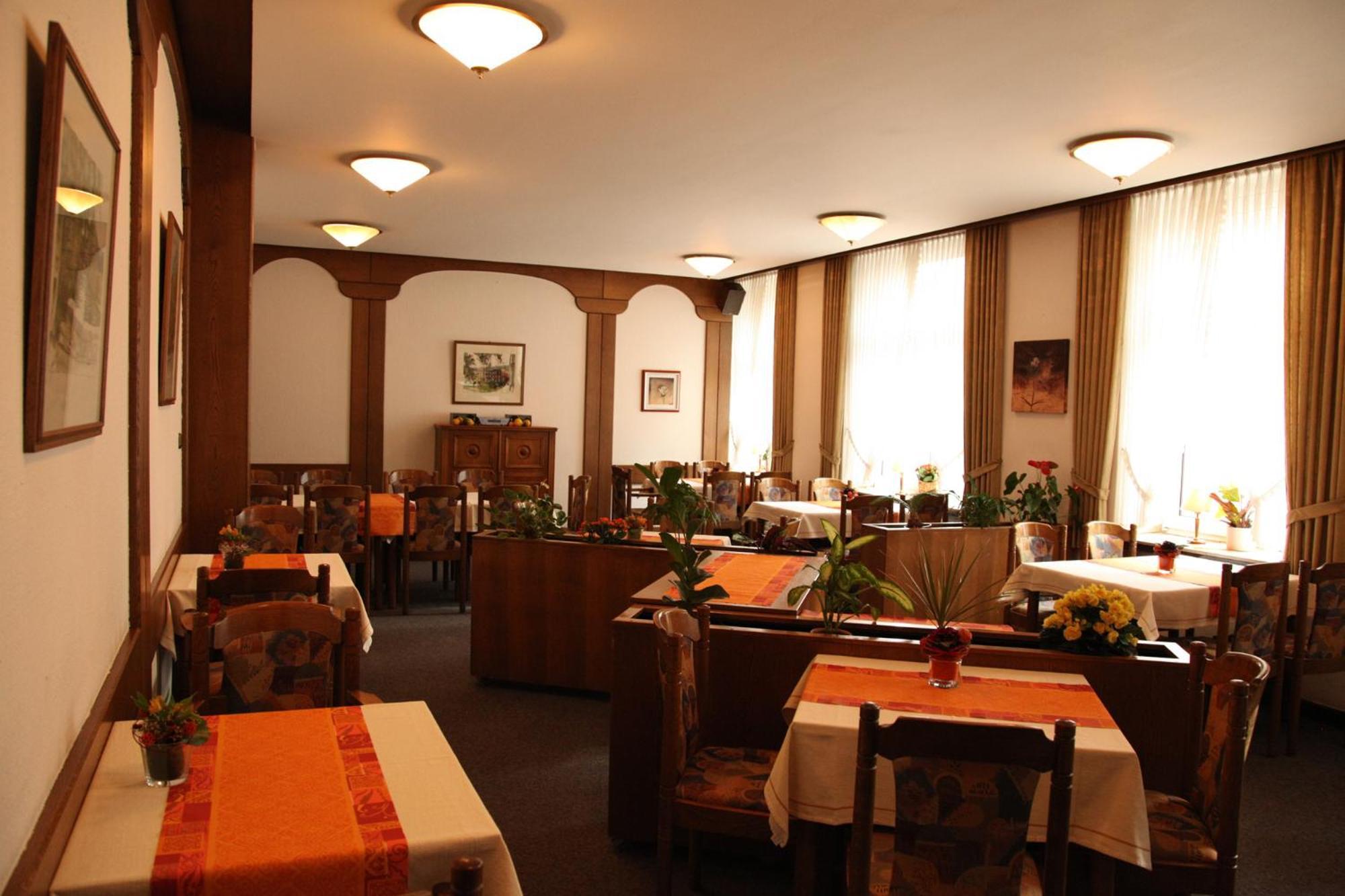 Ackfeld Hotel-Restaurant Bueren  ภายนอก รูปภาพ