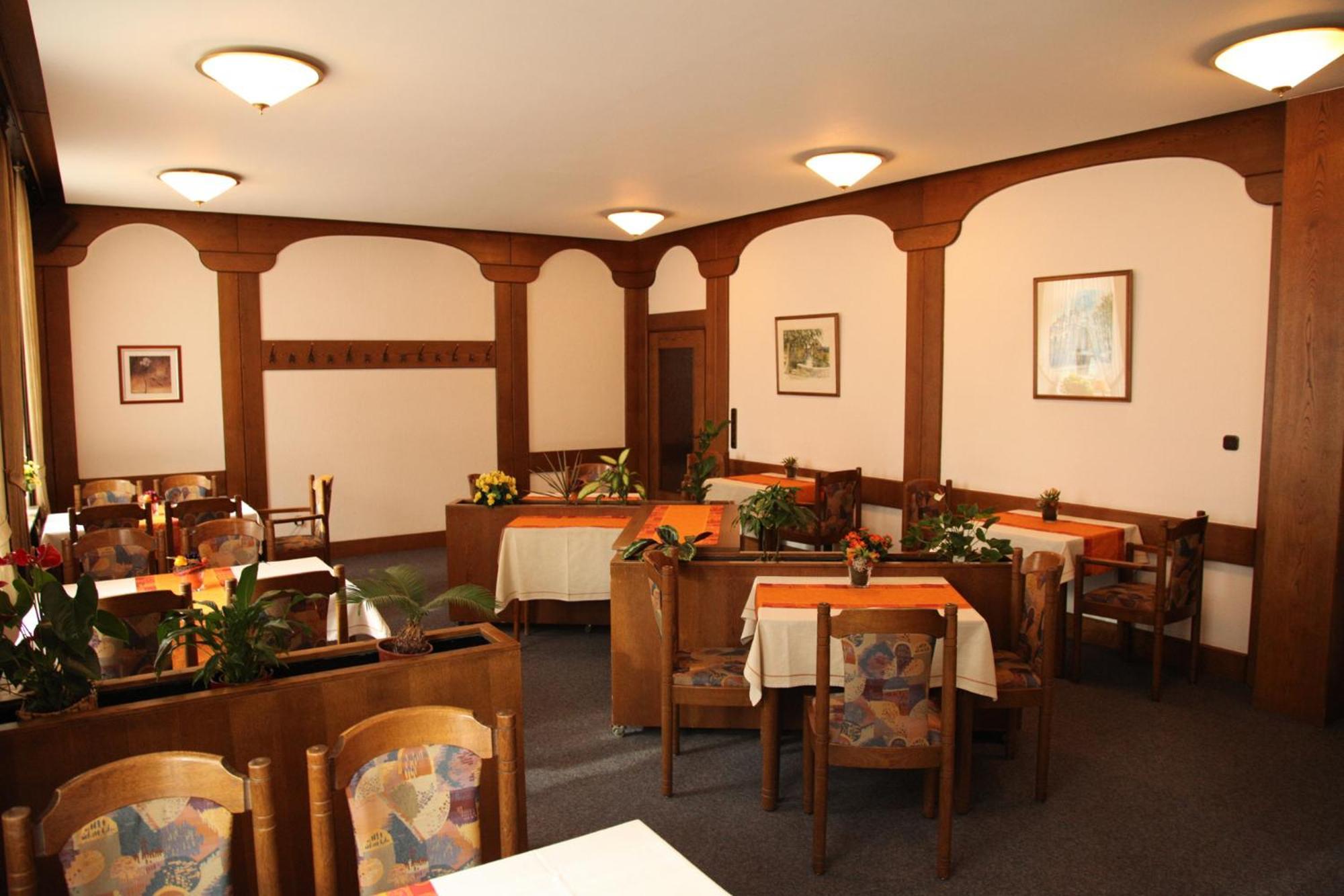 Ackfeld Hotel-Restaurant Bueren  ภายนอก รูปภาพ