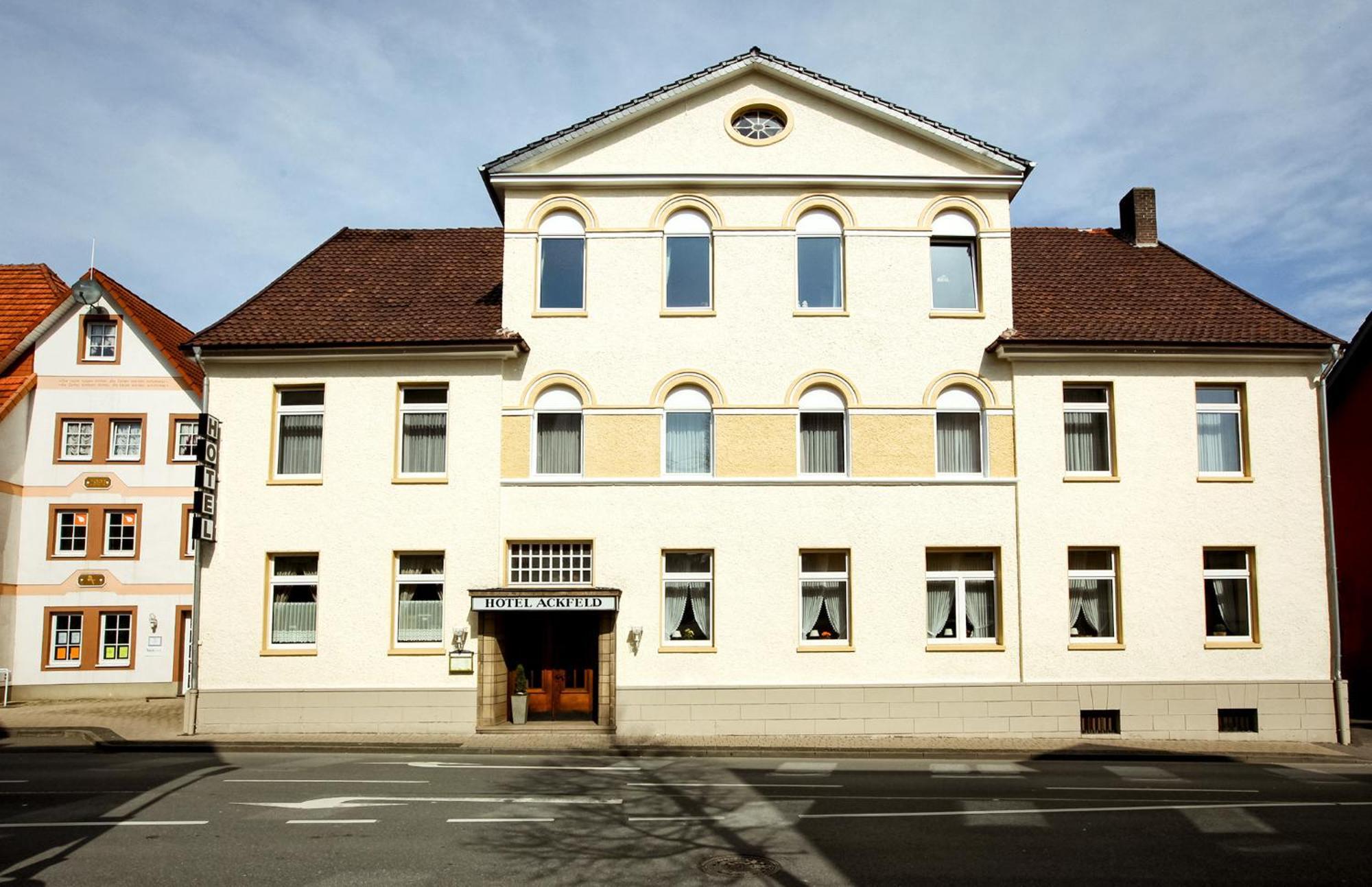 Ackfeld Hotel-Restaurant Bueren  ภายนอก รูปภาพ