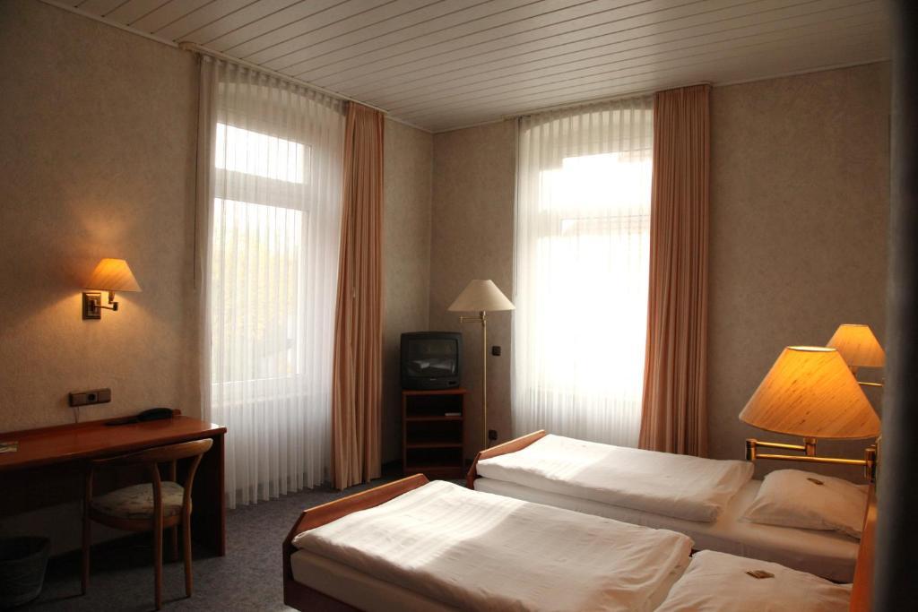 Ackfeld Hotel-Restaurant Bueren  ห้อง รูปภาพ